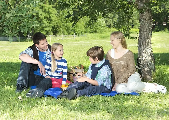 Lohja & فندق كاريالوهيا